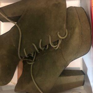 Mix No 6 Olive Green Heels